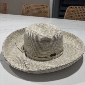 Sun N Sand Gold Beach Hat - New With Defect